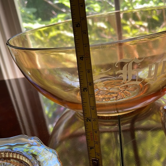 Jeannette Marigold luster carnival glass eggnog bowl, 5 cups and saucers - Picture 15 of 16